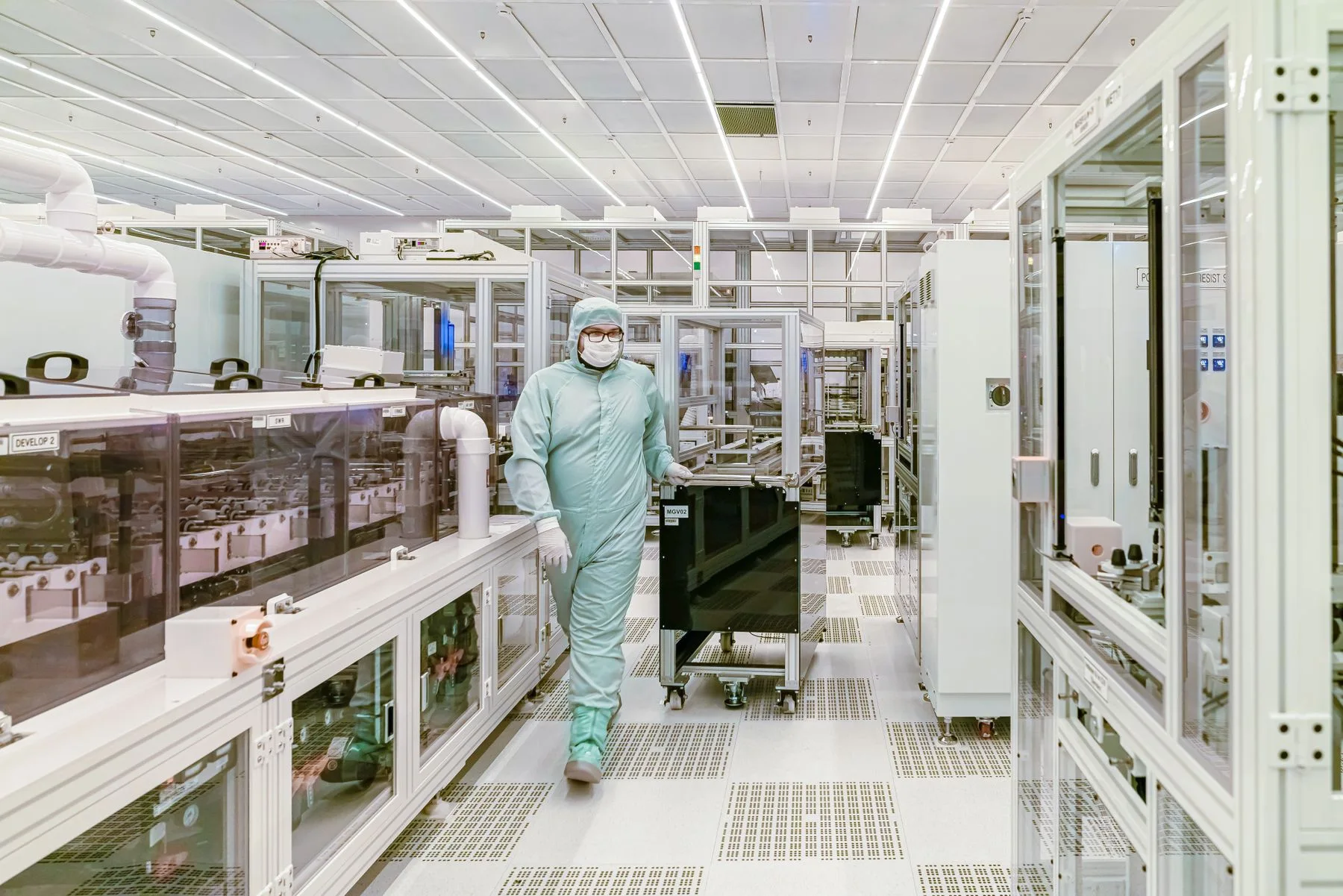 Semiconductor & Advanced Technology